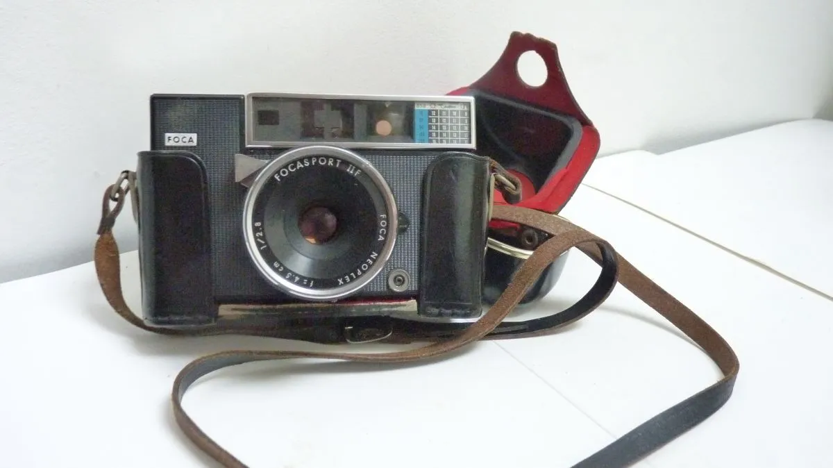 Appareil photo à pellicule FOCA SPORT IIF (année 1965)