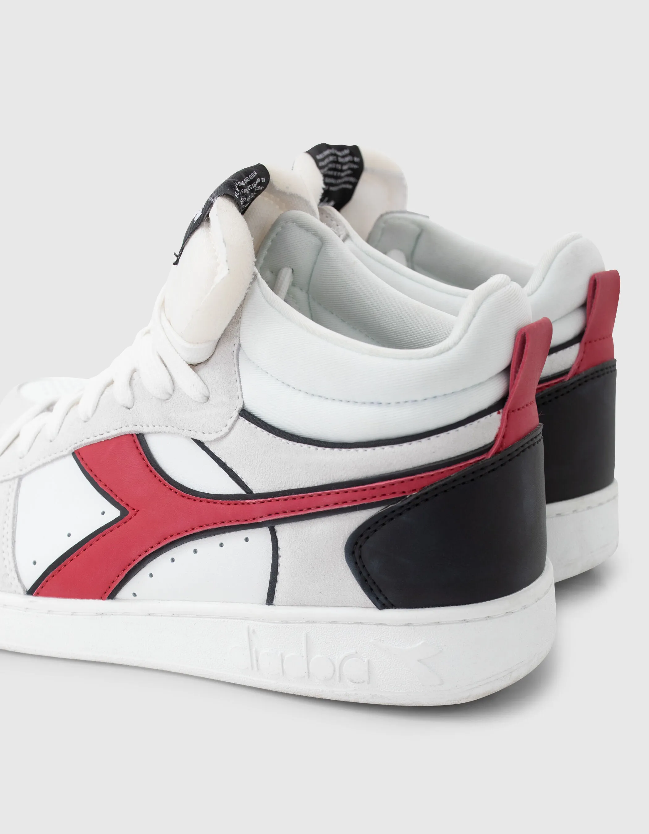 Baskets blanches, grises et rouges IKKS X DIADORA femme