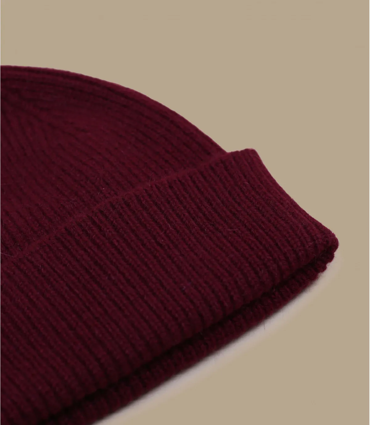 bonnet revers bordeaux laine angora - Barra bordeaux Mackie : Headict