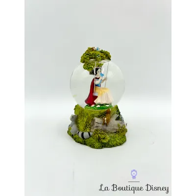 Boule à neige Blanche Neige balançoire Disneyland Paris snow globe Disney animaux forêt