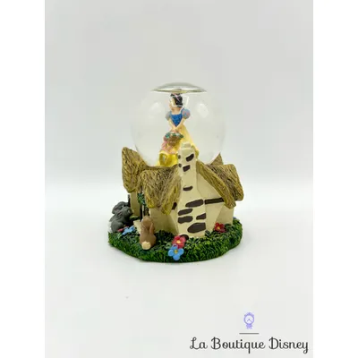 Boule à neige Blanche Neige et les sept nains Disney Store Snow globe chaumière animaux