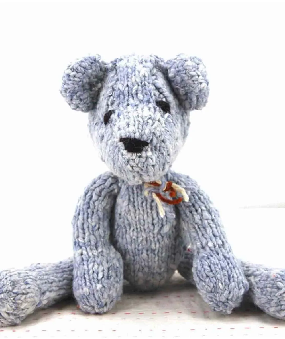 Kenana Knitters : Peluche ourson d'antan bleu laine bio