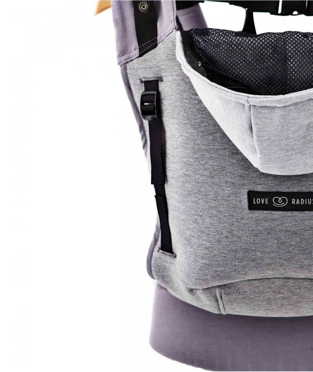 Love Radius : Porte bébé Physiologique 'Hoodie Carrier Pack' - Gris Flanelle - 100% Ecoresponsable - Mer(e)veilleuse