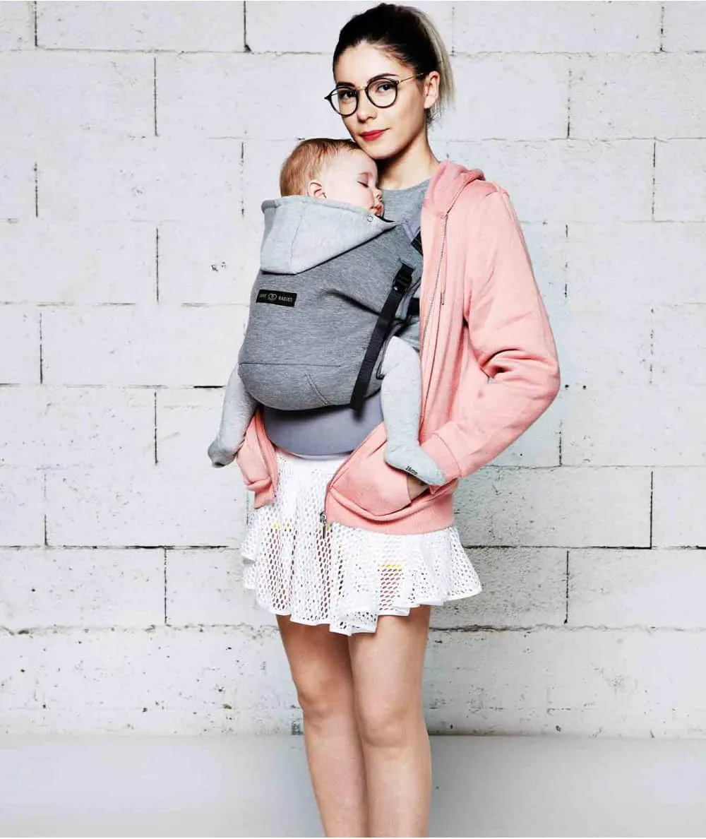 Love Radius : Porte bébé Physiologique 'Hoodie Carrier Pack' - Gris Flanelle - 100% Ecoresponsable - Mer(e)veilleuse