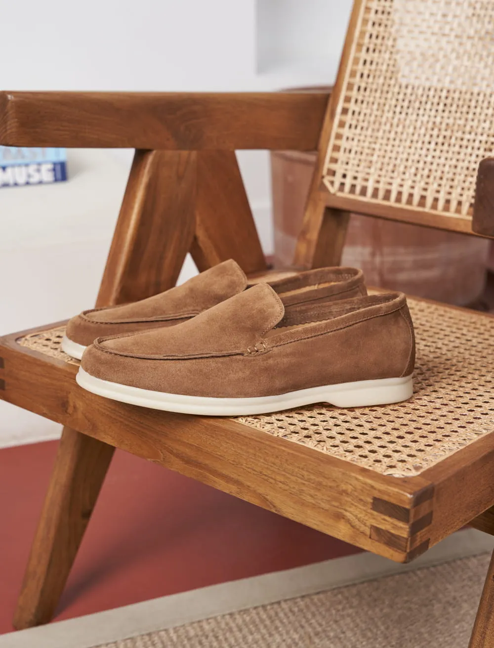 Mocassin Homme: L' Homme sage en Daim Marron Coco