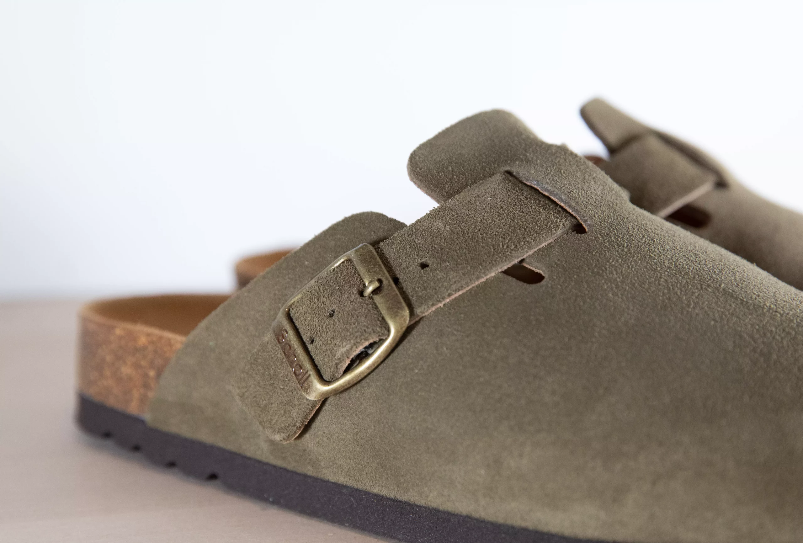 Mules Fae en daim Khaki - Scholl | Les Chiquettes