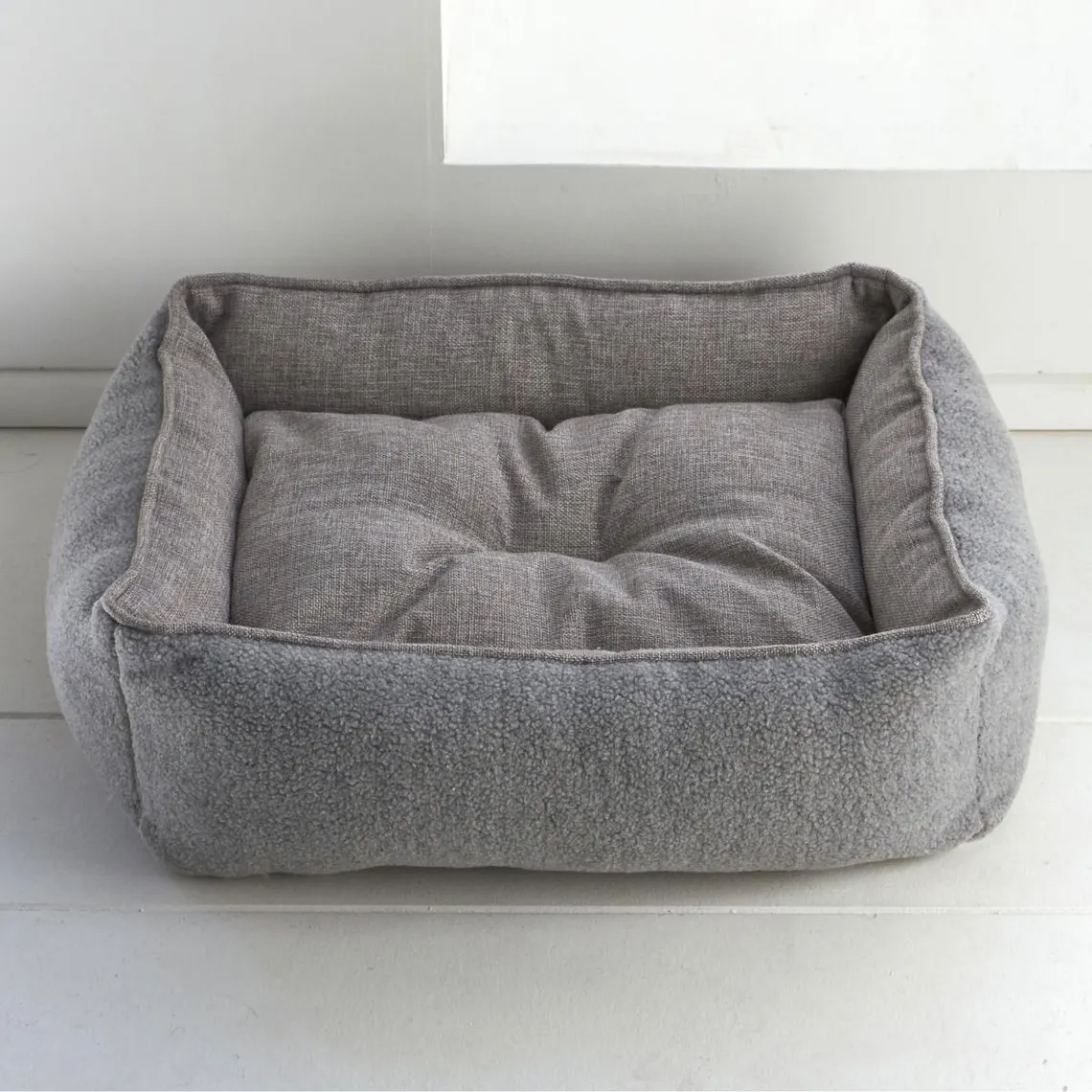 Petit panier pour chien/chat | 3 Suisses