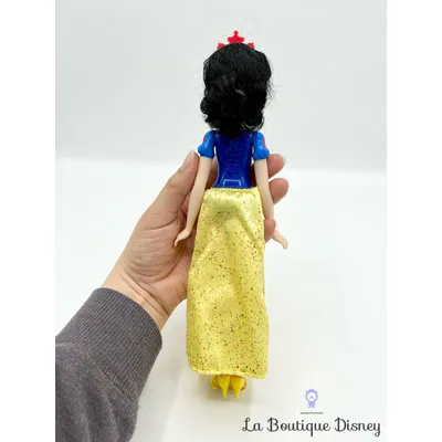 Poupée Blanche Neige Poussières d'étoiles Disney Hasbro 2018 princesse