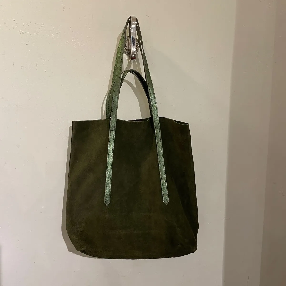 Sac cabas en daim vert kaki et vert métallisé