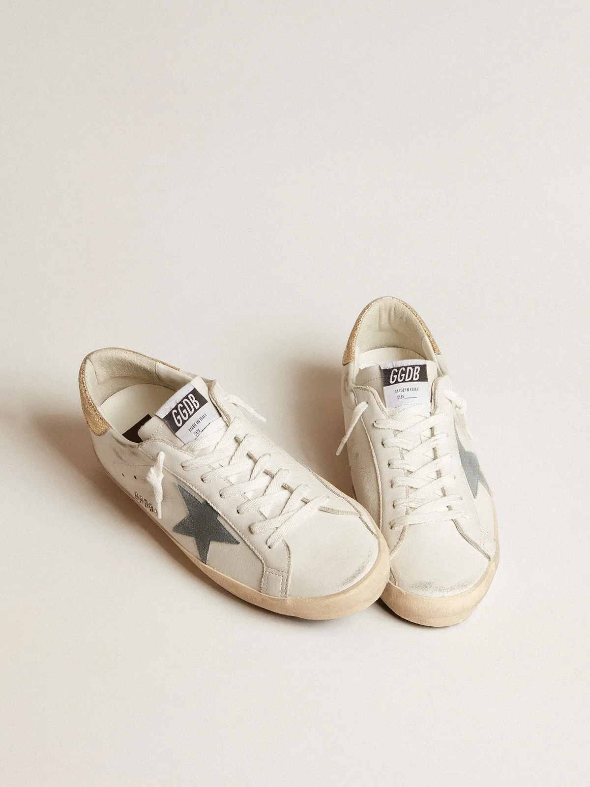 Super-Star avec étoile en daim et contrefort en cuir python platine | Golden Goose