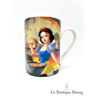 Tasse scène Blanche Neige Disneyland Disney mug film nains chaumière