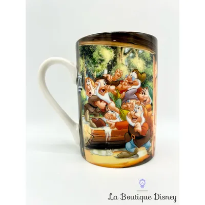 Tasse scène Blanche Neige Disneyland Disney mug film nains chaumière