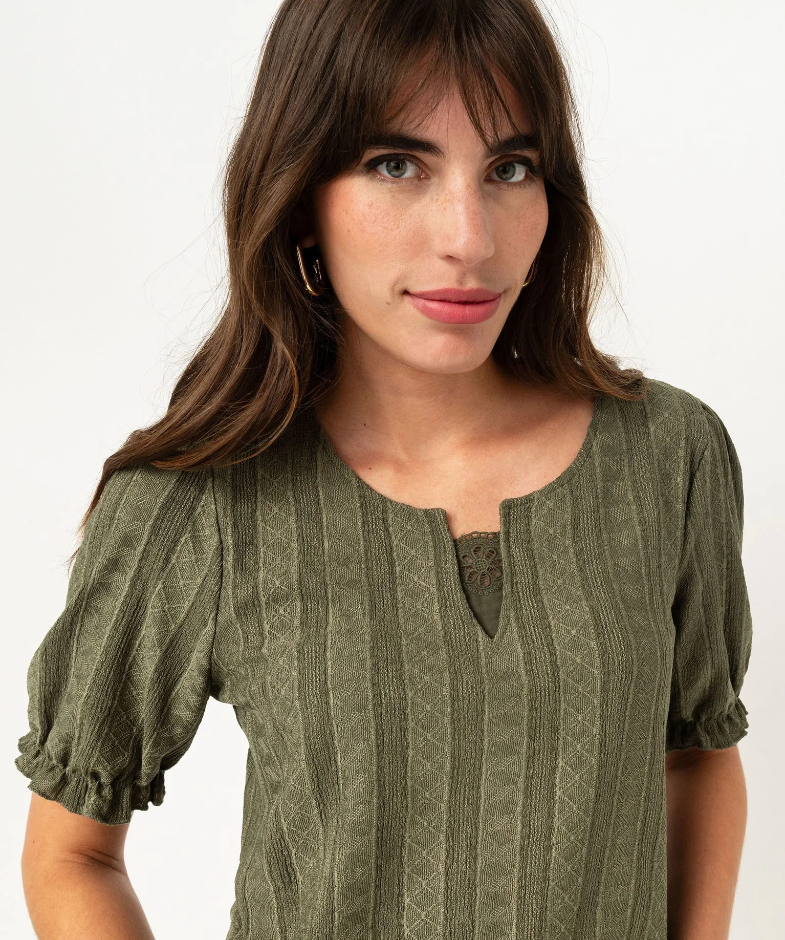 tee-shirt manches courtes blousant a col fantaisie femme vert t-shirts manches longues