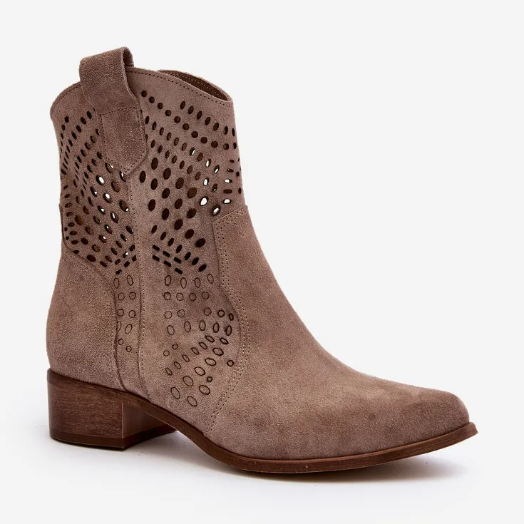 Zazoo 3305 Bottines cowboy ajourées à talon bas pour femme en daim Cappucino beige